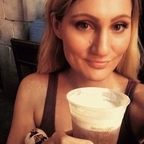 Holly J (hollyj) Leaks OnlyFans 

 profile picture